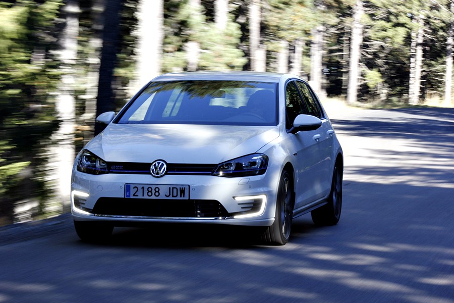 Volkswagen Golf GTE - fotografia: www.luxury360.es